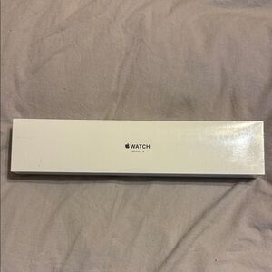 Apple Watch Series 3 in White Box